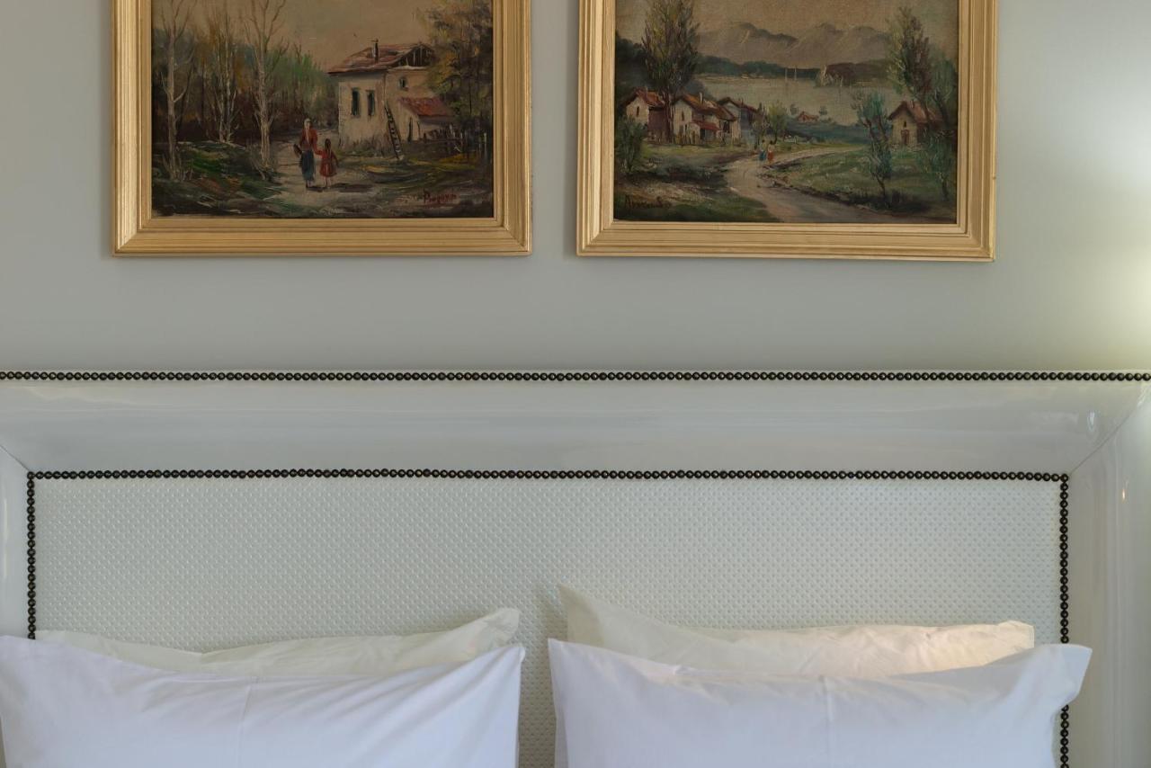 Light Blue Hotel Nea Kallikrateia Bagian luar foto