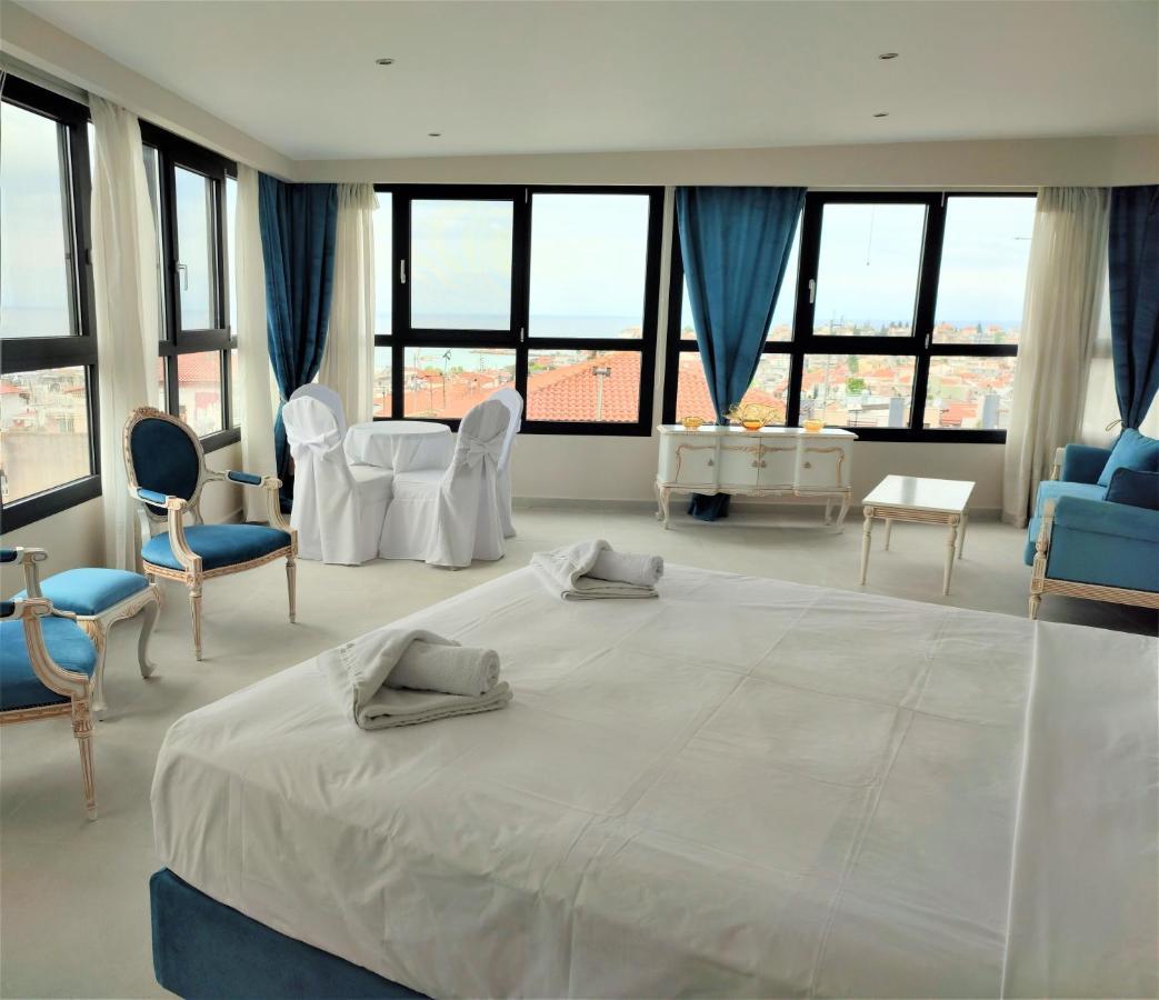 Light Blue Hotel Nea Kallikrateia Bagian luar foto