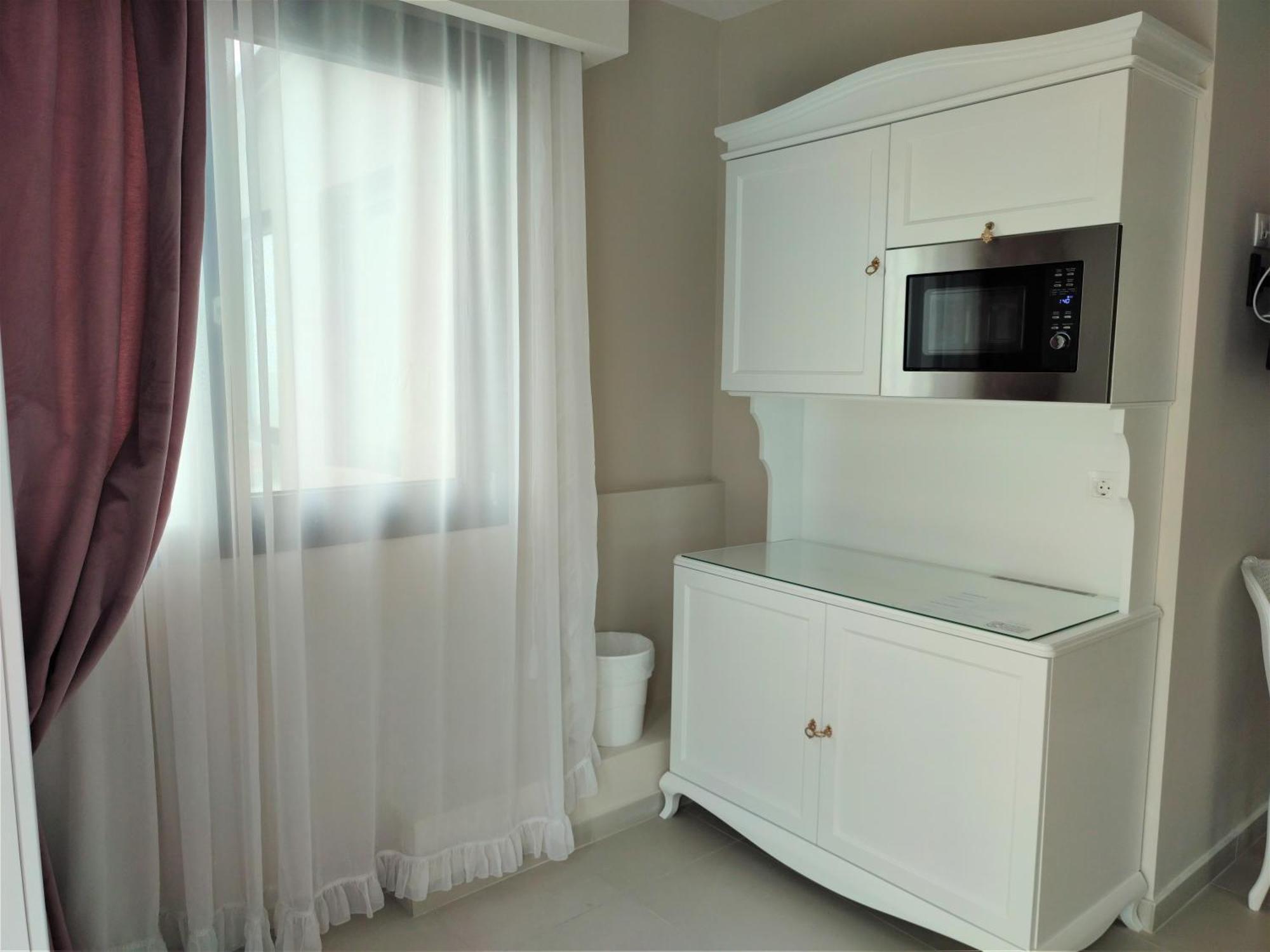 Light Blue Hotel Nea Kallikrateia Bagian luar foto
